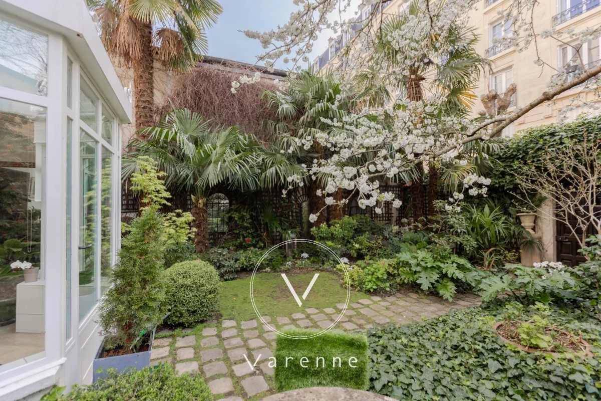 Maison de luxe à vendre à Paris 15ème, 1 650 000 €, Photo 1