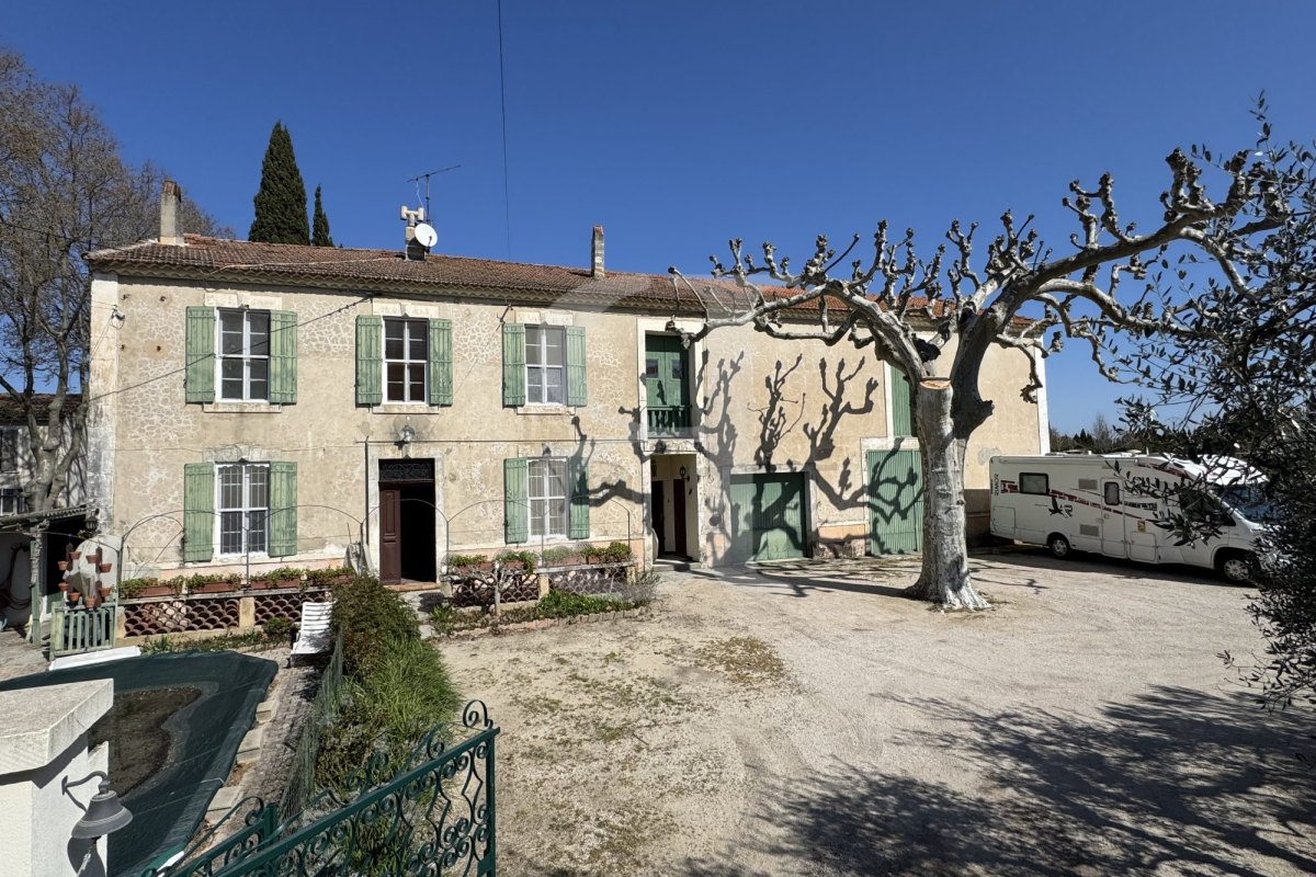 Maison de luxe à vendre à Maillane, 780 000 €, Photo 2
