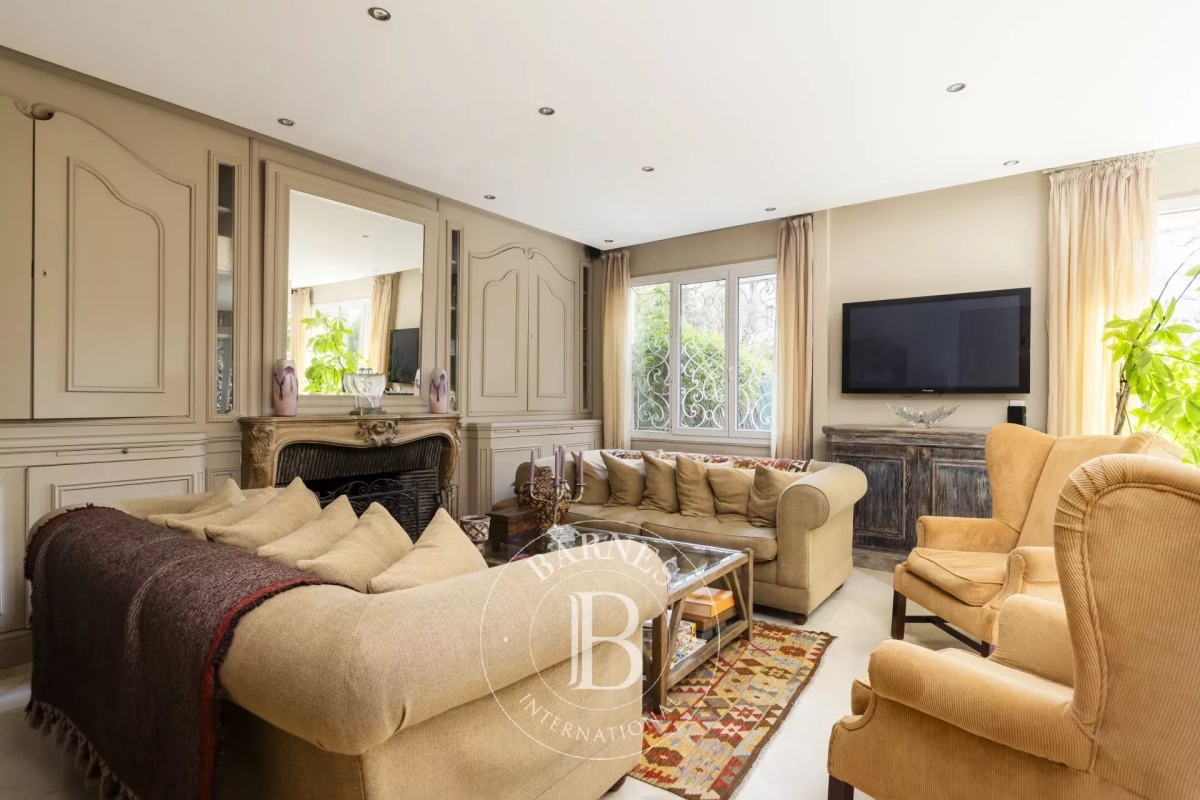 Luxury Apartment for sale in Neuilly-sur-Seine, 2 860 000 €, Photo 3