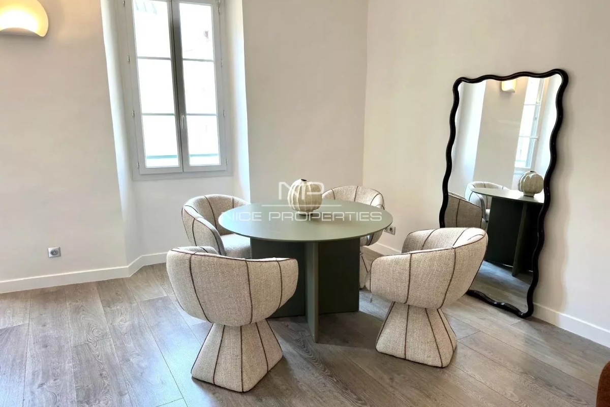 Appartement de luxe à vendre à Nice, 560 000 €, Photo 2