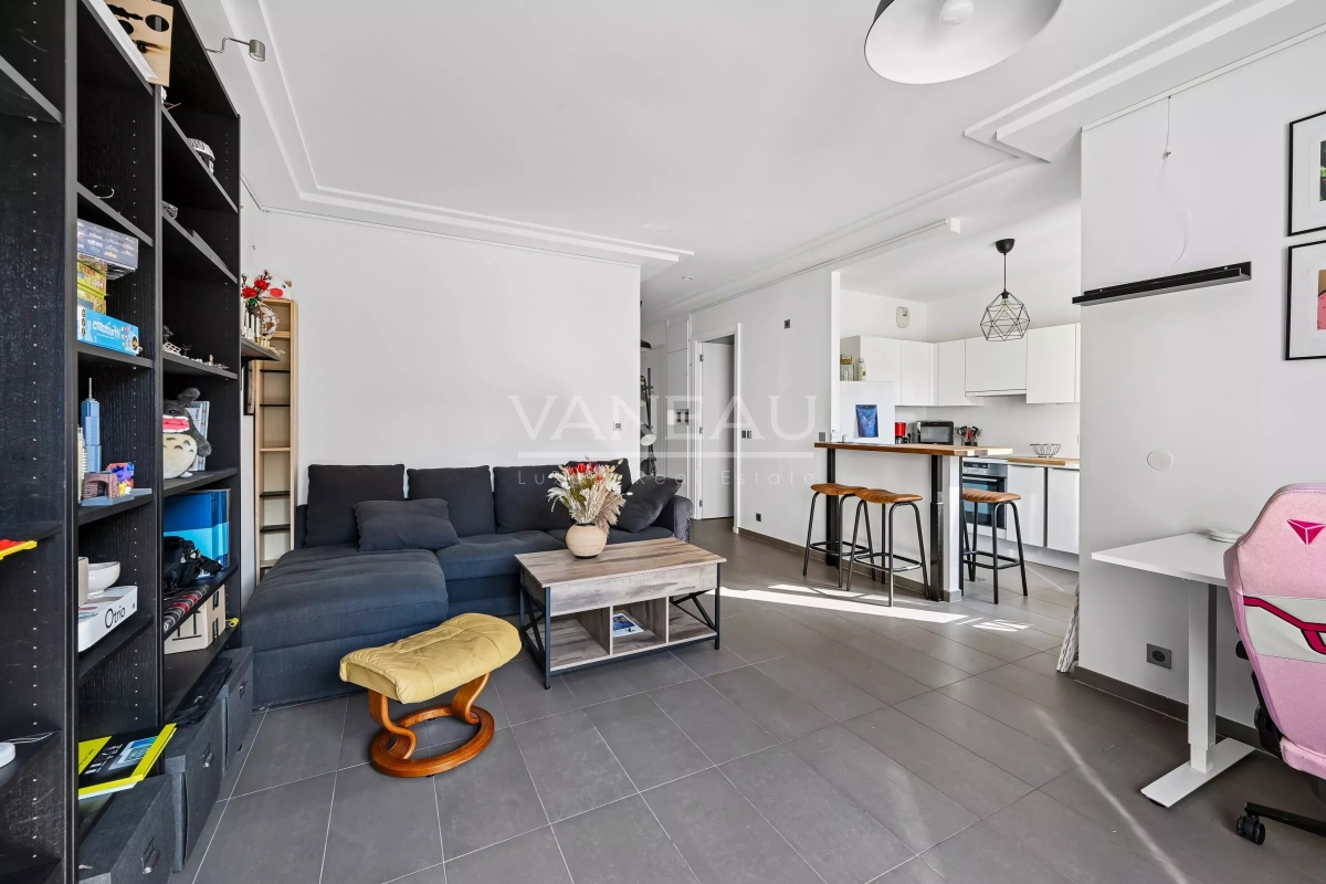 Luxury Apartment for sale in Paris 7ème, 1 150 000 €, Photo 2