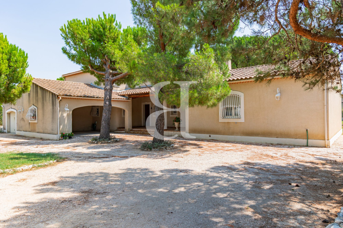 Maison de luxe à vendre à Saint-Rémy-de-Provence, 720 000 €, Photo 3