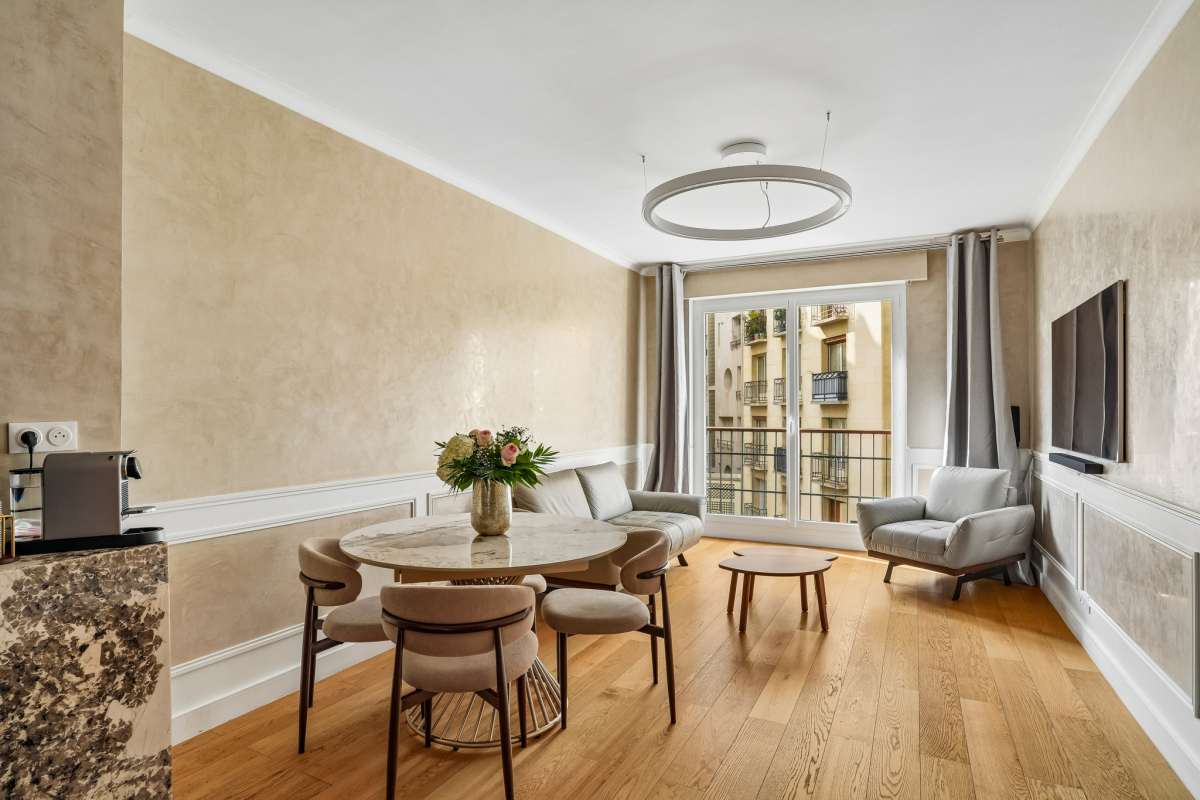 Luxury Apartment for sale in Paris 16ème, 1 099 000 €, Photo 3