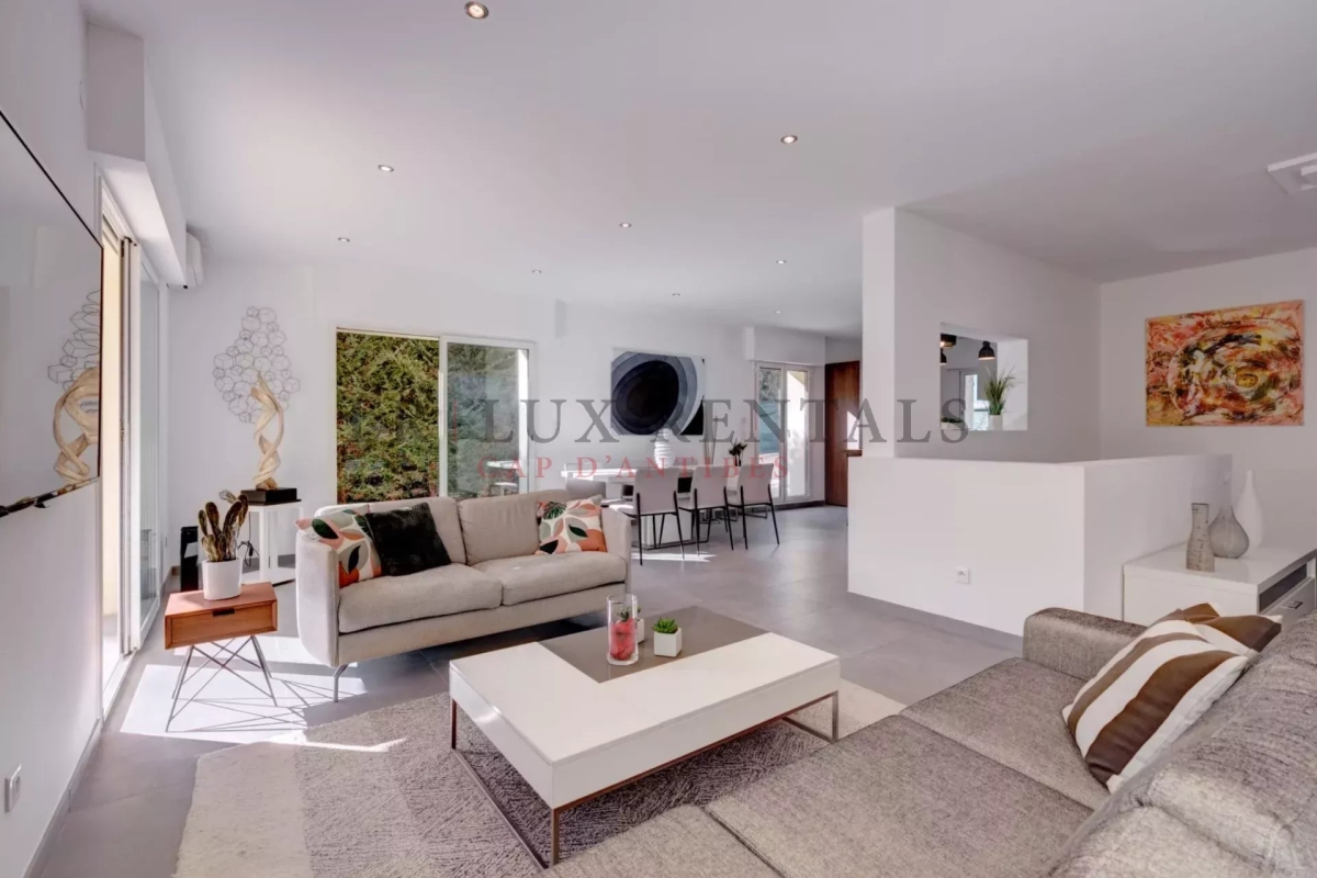 Luxury House for sale in Cap d'Antibes, 1 590 000 €, Photo 4