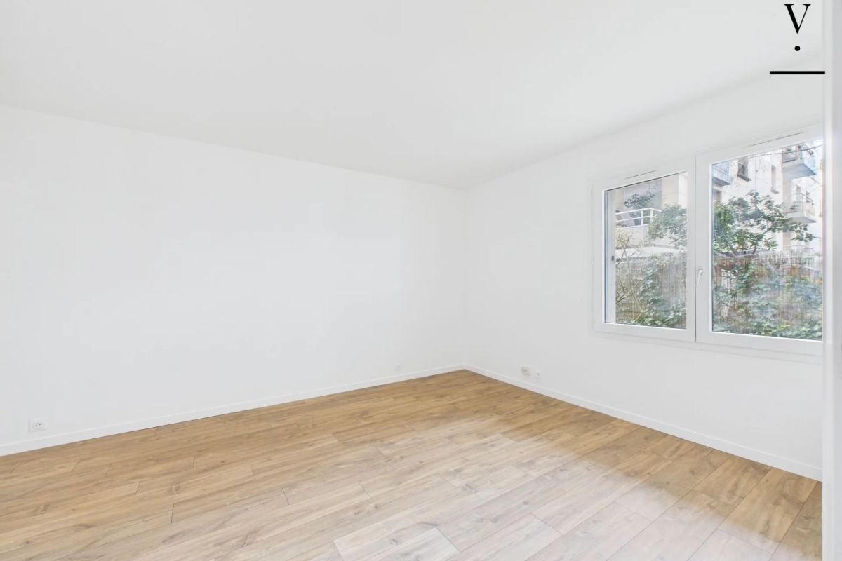 Luxury Apartment for sale in Paris 11ème, 430 000 €, Photo 5