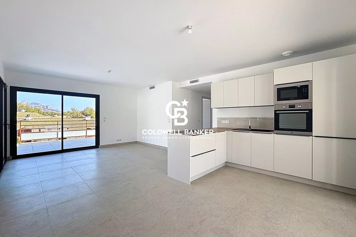 Luxury Apartment for sale in Saint-Raphaël, 598 000 €, Photo 7
