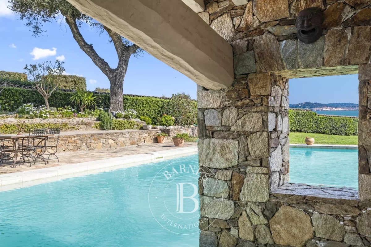 Luxury House for sale in Grimaud, 2 990 000 €, Photo 2