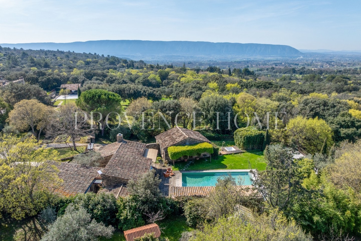 Luxury House for sale in Gordes, 1 450 000 €, Photo 2