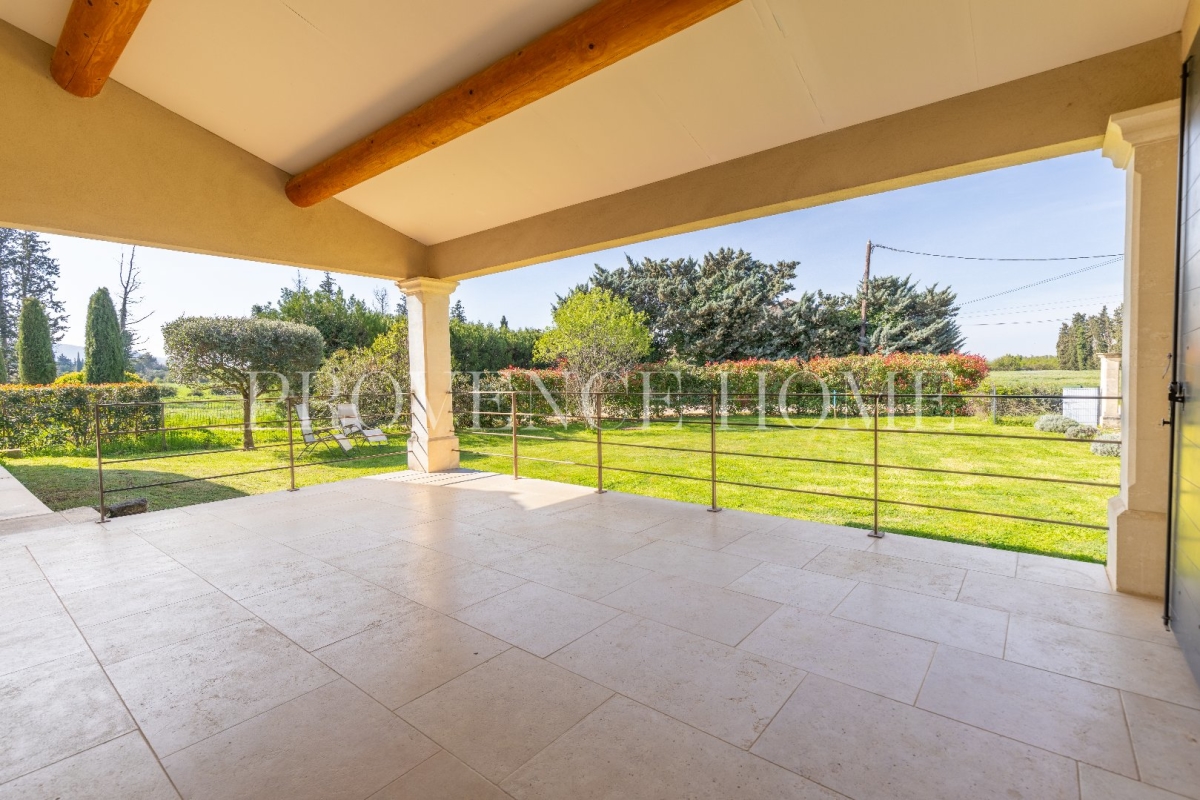 Maison de luxe à vendre à Lagnes, 470 000 €, Photo 2