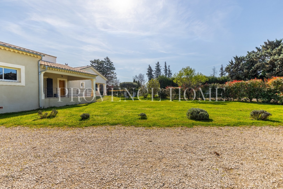 Maison de luxe à vendre à Lagnes, 470 000 €, Photo 3