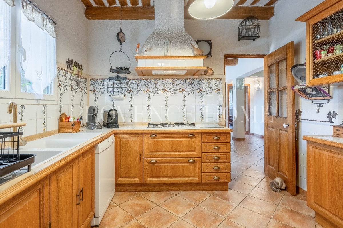 Maison de luxe à vendre à Cabrières-d'Avignon, 595 000 €, Photo 5