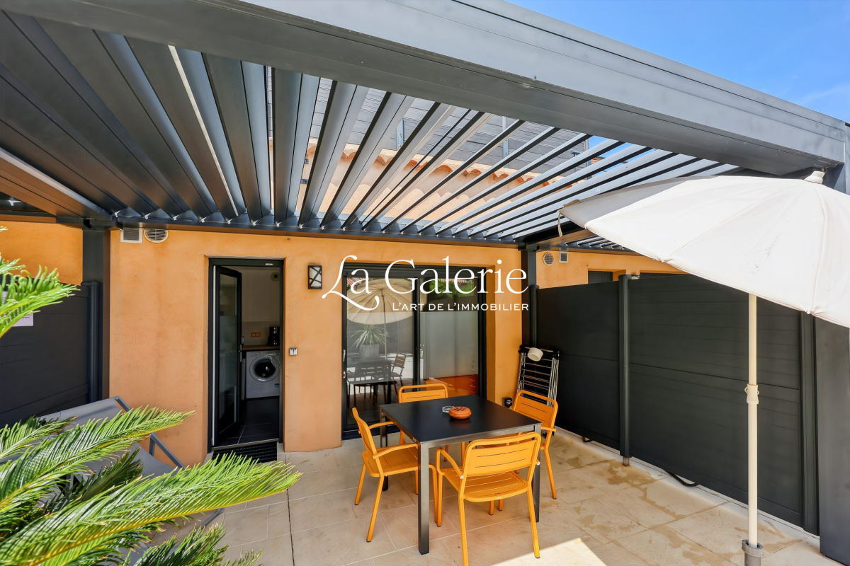Appartement de luxe à vendre à Hyères, 699 000 €, Photo 2