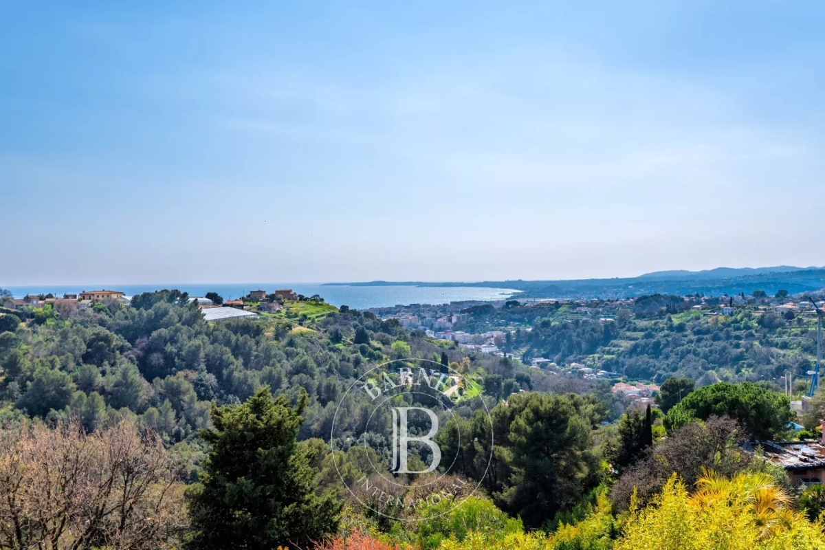 Maison de luxe à vendre à Cagnes-sur-Mer, 1 995 000 €, Photo 1
