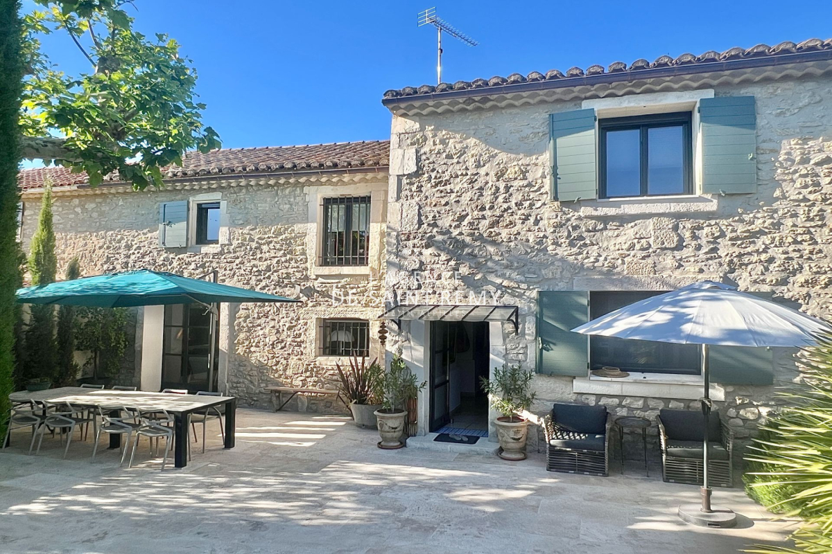 Luxury House for sale in Saint-Rémy-de-Provence, 1 670 000 €, Photo 3