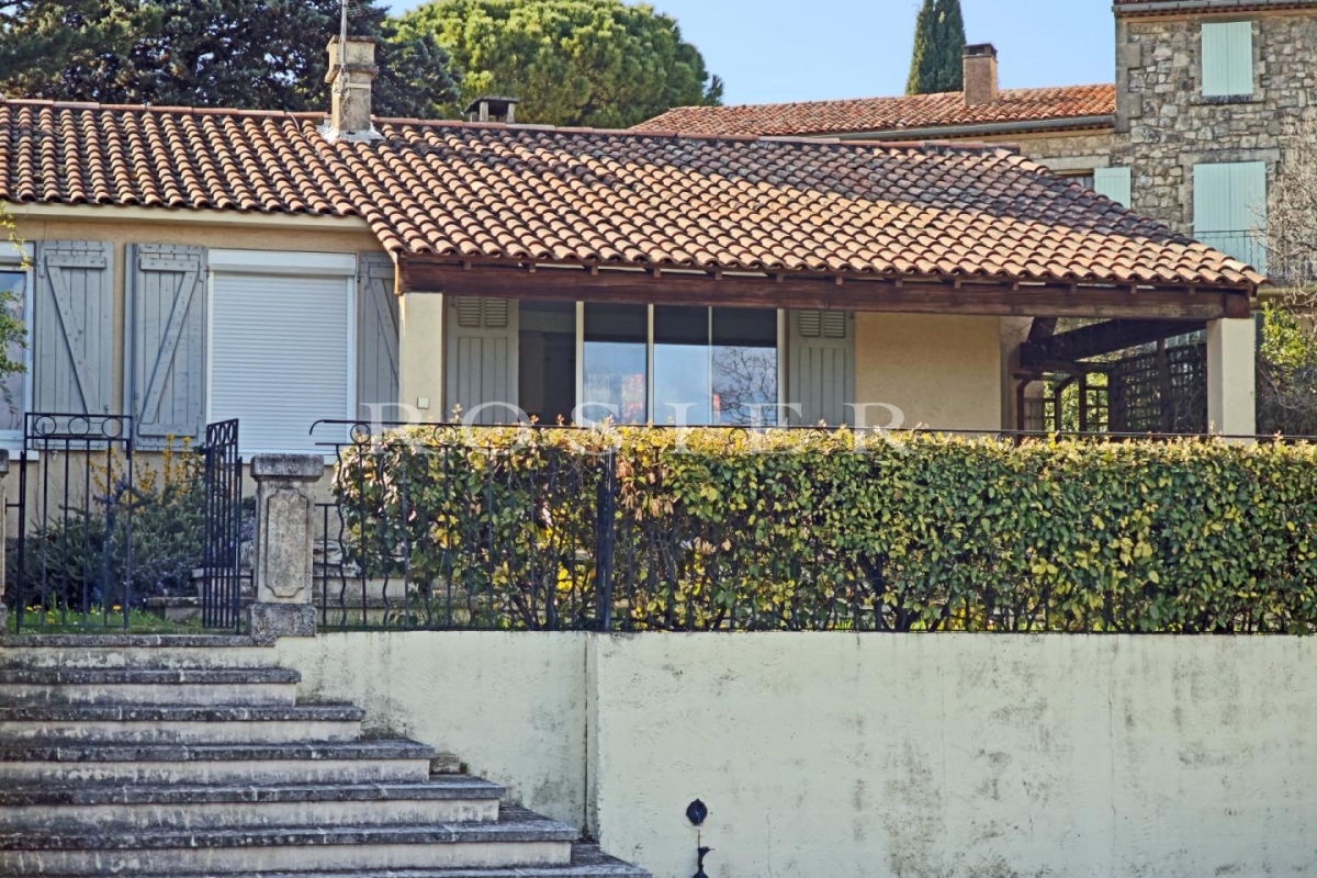 Maison de luxe à vendre à Lacoste, 599 000 €, Photo 3