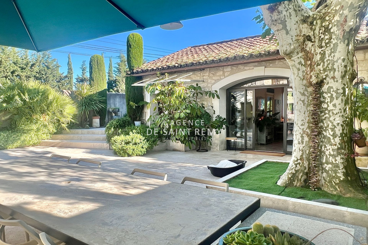 Luxury House for sale in Saint-Rémy-de-Provence, 1 670 000 €, Photo 4