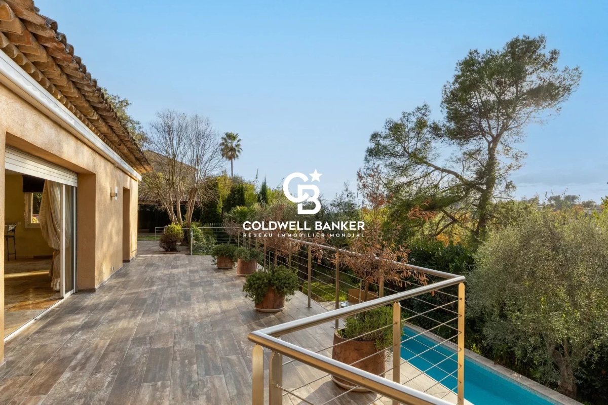 Maison de luxe à vendre à Roquefort-les-Pins, 2 150 000 €, Photo 5