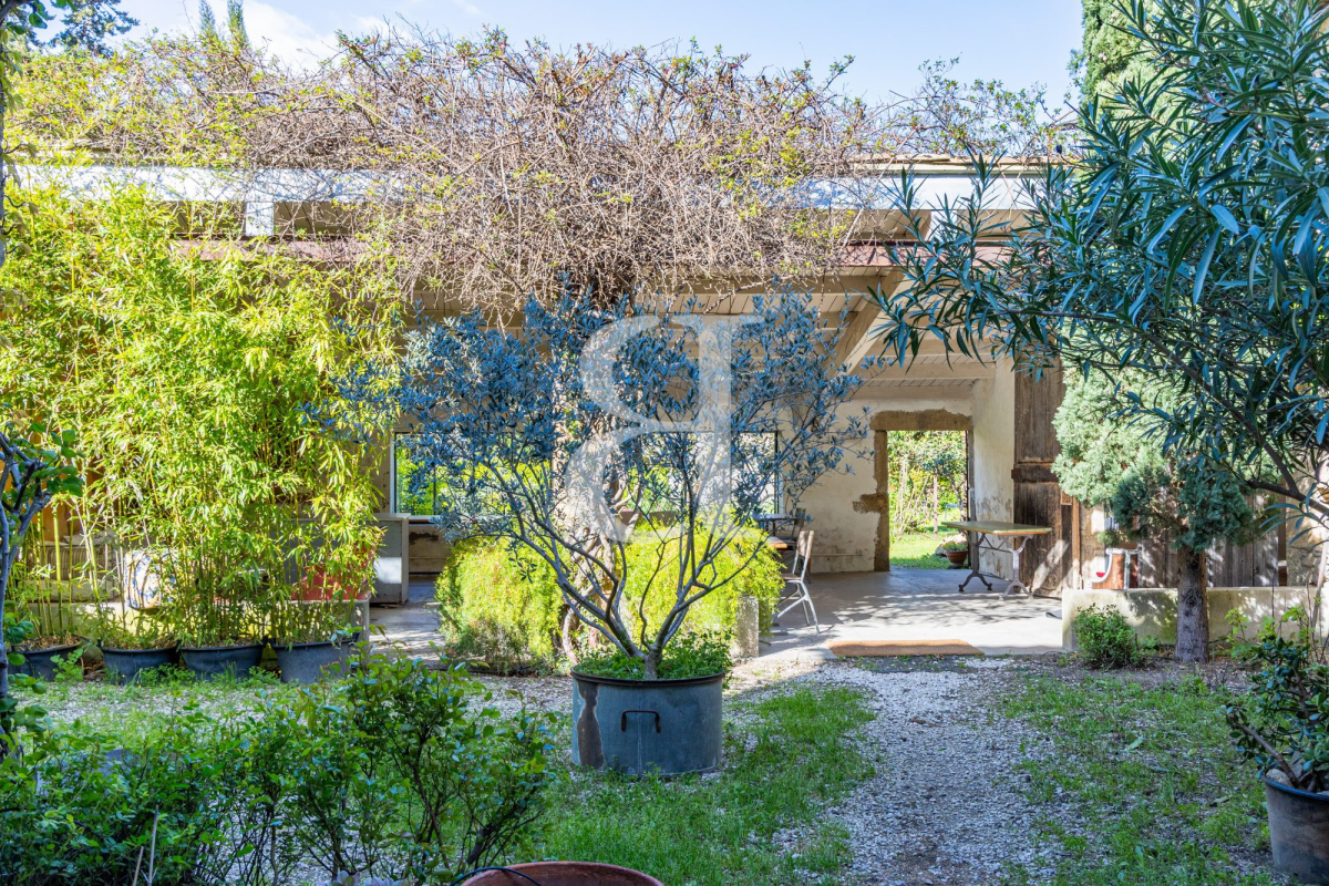 Maison de luxe à vendre à Sainte-Cécile-les-Vignes, 995 000 €, Photo 5