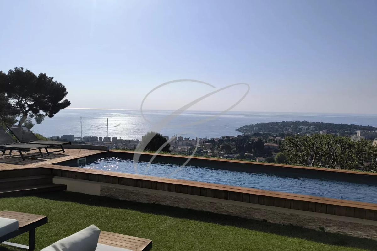 Luxury House for sale in Roquebrune-Cap-Martin, 2 600 000 €, Photo 1