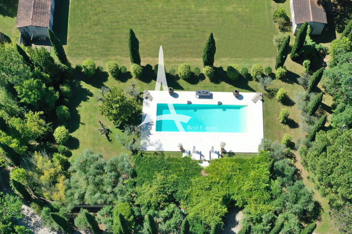Luxury House for sale in Eygalières, 2 597 000 €, Photo 2