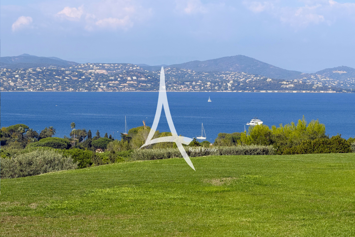 Luxury House for sale in Saint-Tropez, 42 000 000 €, Photo 2