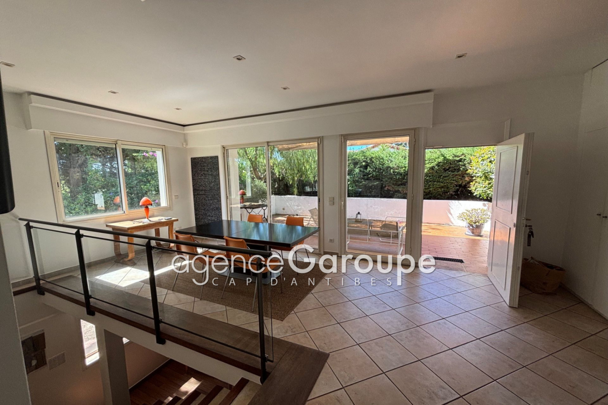 Maison de luxe à vendre à Cap d'Antibes, 2 300 000 €, Photo 3