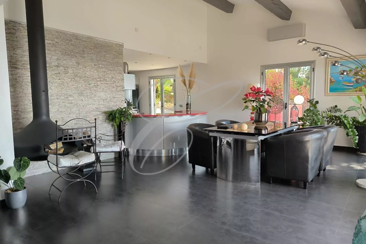Luxury House for sale in Roquebrune-Cap-Martin, 2 600 000 €, Photo 4