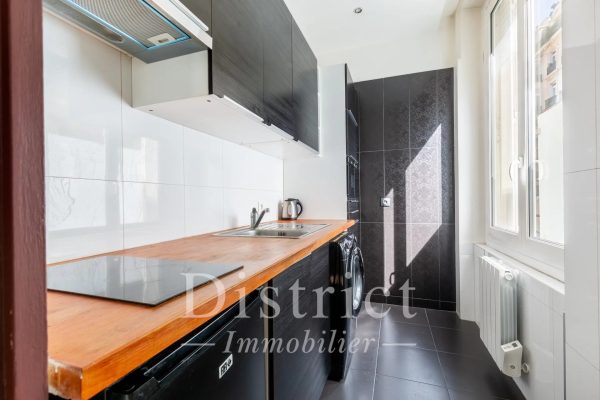 Luxury Apartment for sale in Paris 8ème, 390 000 €, Photo 5