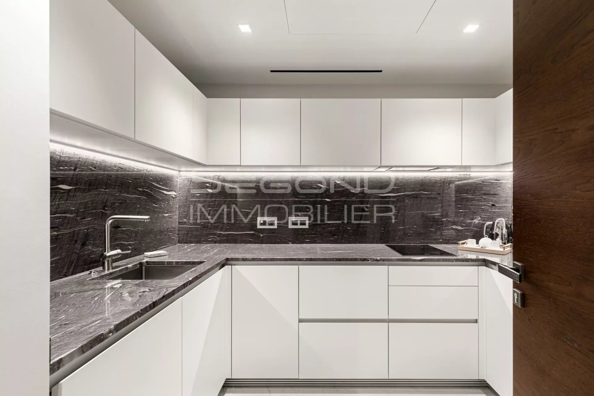 Luxury Apartment for sale in Monaco, 2 700 000 €, Photo 5