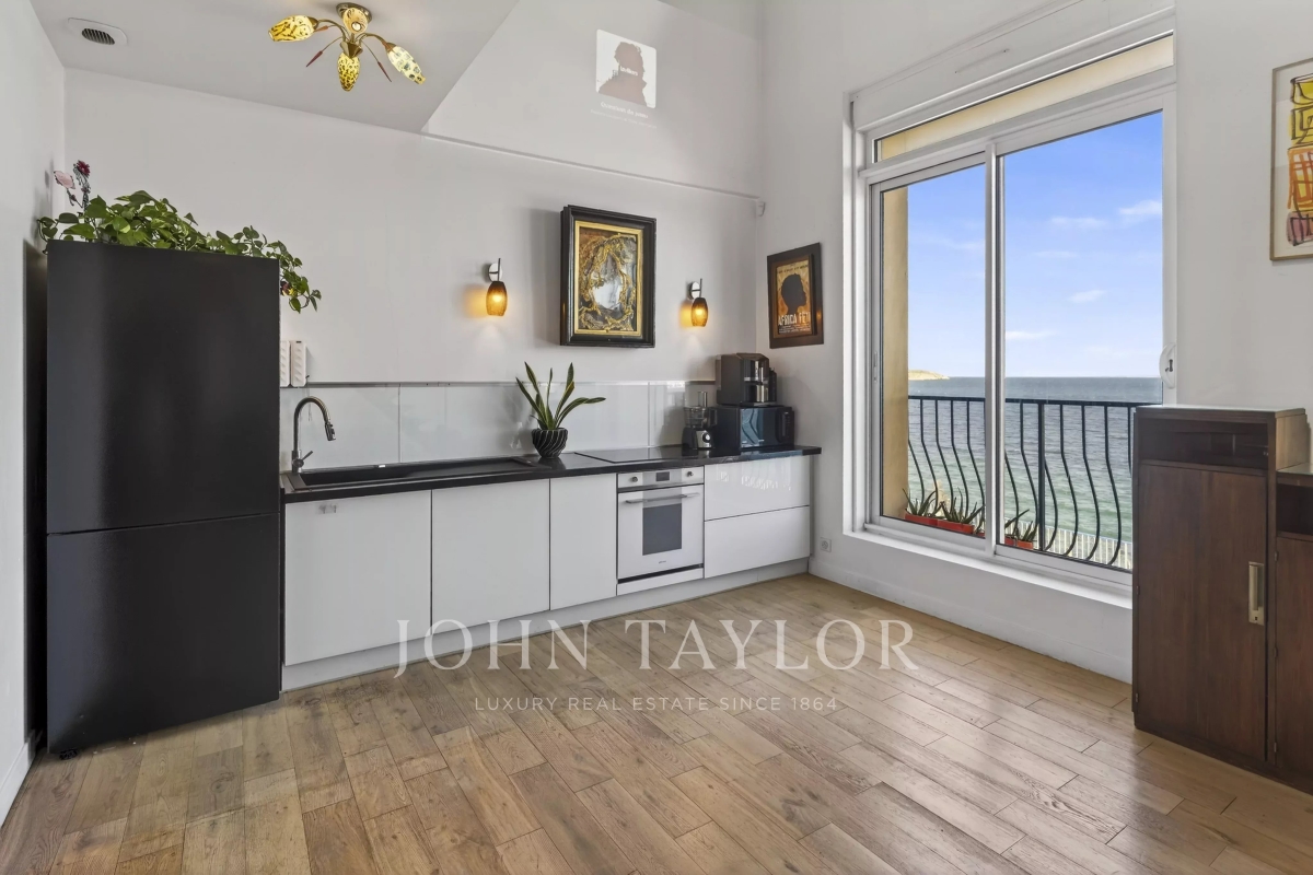 Luxury Apartment for sale in Marseille 7ème, 830 000 €, Photo 6