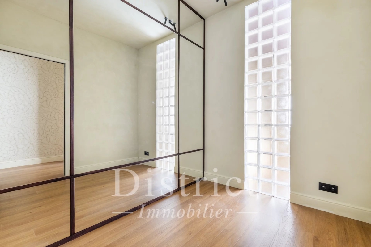Luxury Apartment for sale in Paris 8ème, 390 000 €, Photo 7