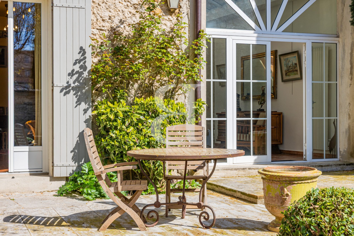 Luxury House for sale in Carpentras, 650 000 €, Photo 1