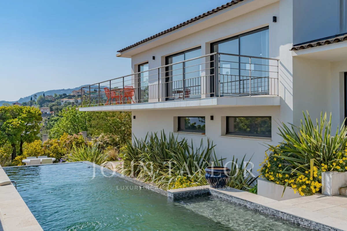 Maison de luxe à vendre à Les Adrets de l'Esterel, 1 290 000 €, Photo 1