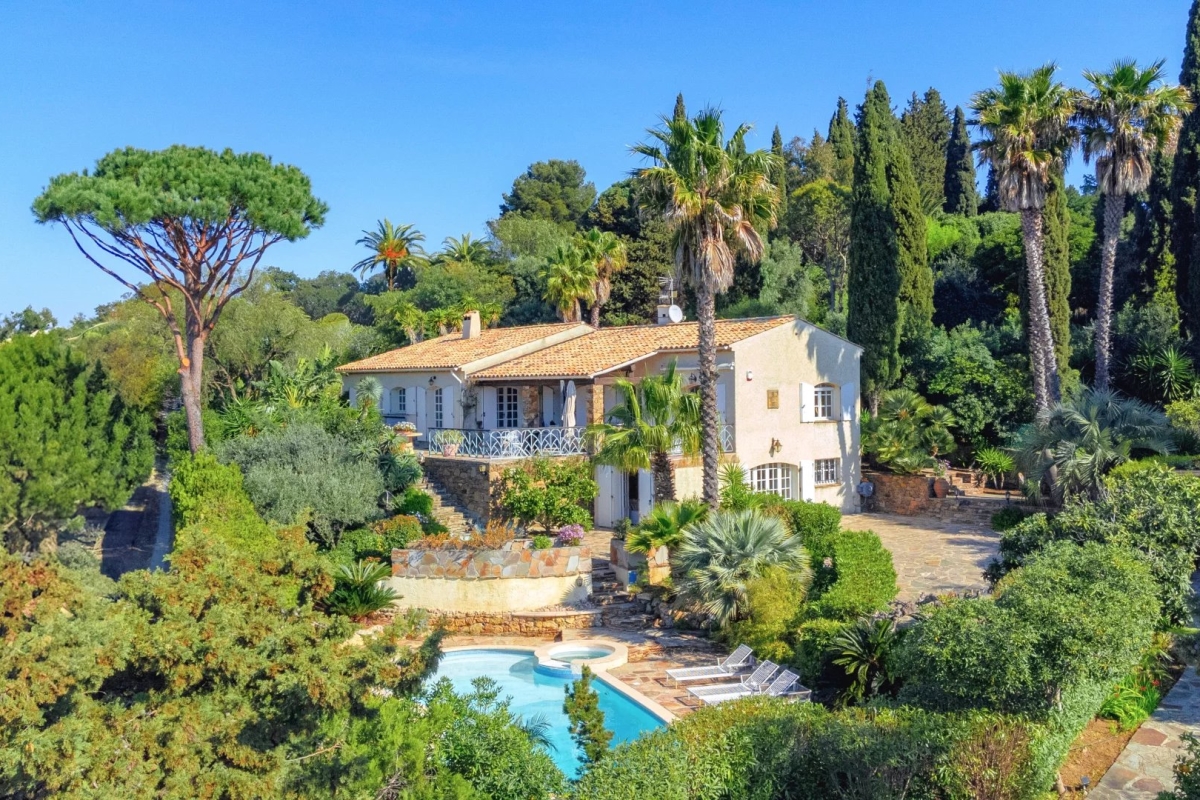 Luxury House for sale in La Croix-Valmer, 2 500 000 €, Photo 2
