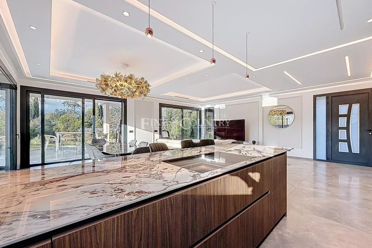 Luxury House for sale in Valbonne, 2 100 000 €, Photo 4