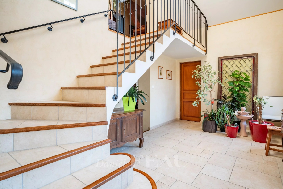 Maison de luxe à vendre à Les Mesnuls, 893 000 €, Photo 4