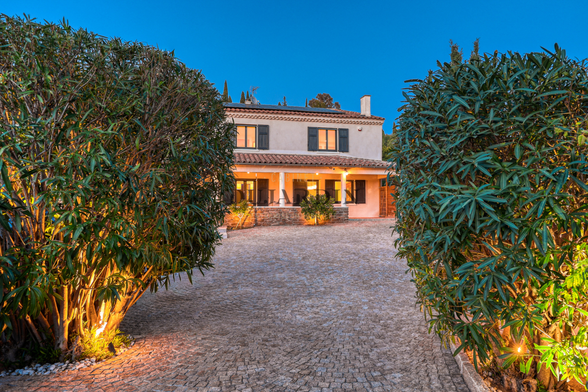 Luxury House for sale in Bormes-les-Mimosas, 1 850 000 €, Photo 1