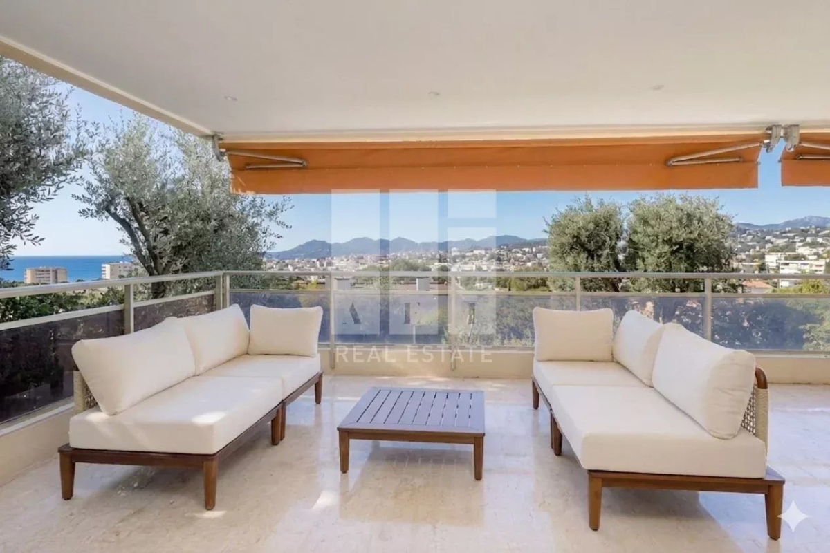 Luxury Apartment for sale in Le Cannet, 1 260 000 €, Photo 1