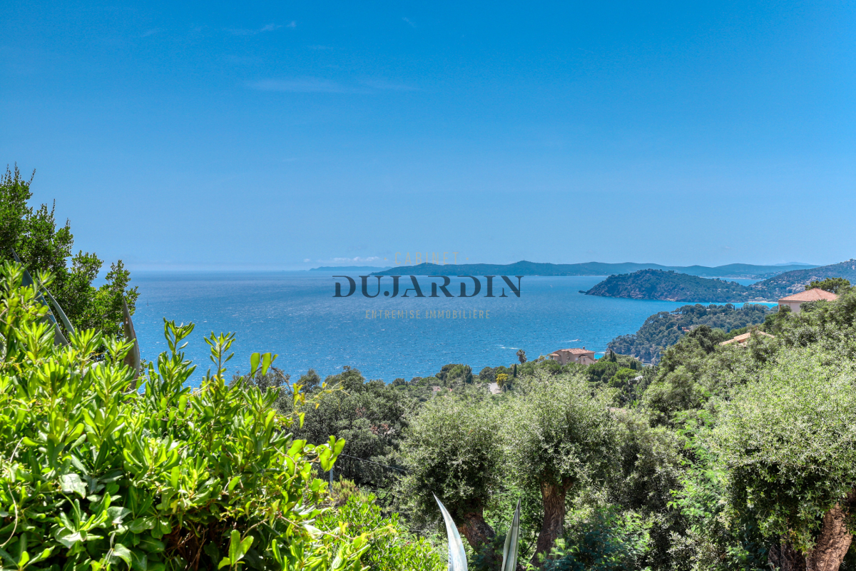 Luxury House for sale in Rayol Canadel sur Mer, 1 680 000 €, Photo 2