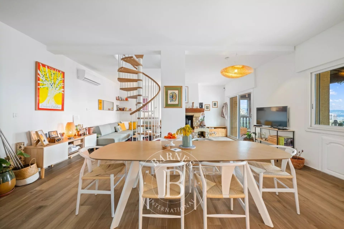 Maison de luxe à vendre à Nice, 1 350 000 €, Photo 2