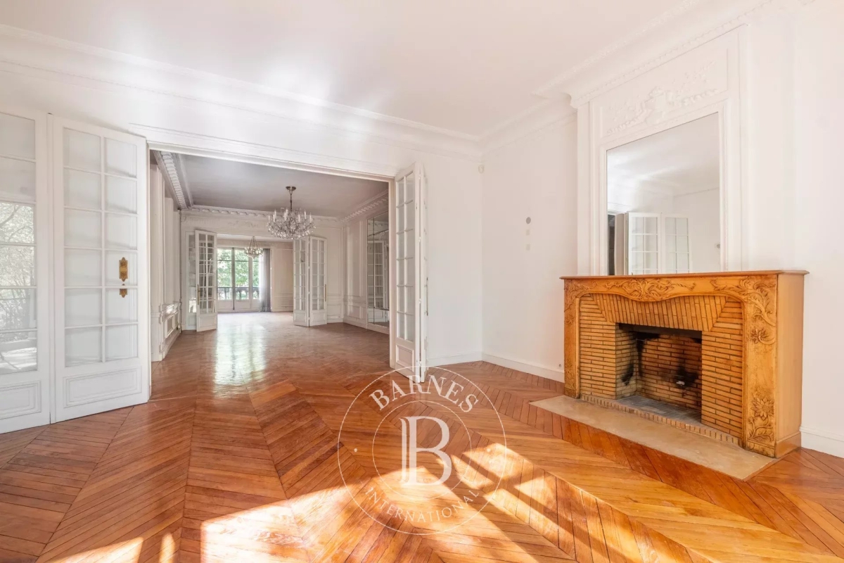 Luxury Apartment for sale in Paris 7Ème, 6 000 000 €, Photo 3