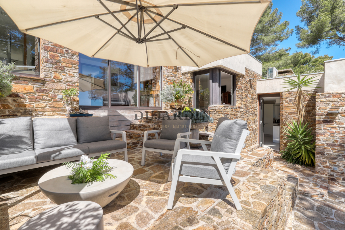 Luxury House for sale in Bormes-les-Mimosas, 2 389 600 €, Photo 4