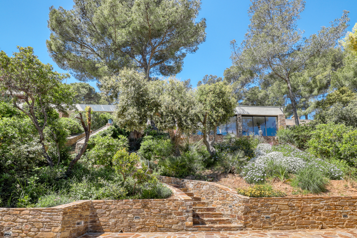 Luxury House for sale in Bormes-les-Mimosas, 2 389 600 €, Photo 5