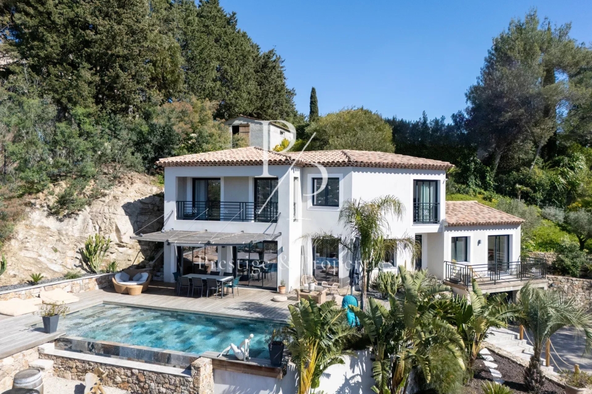 Luxury House for sale in Mougins, 2 200 000 €, Photo 1