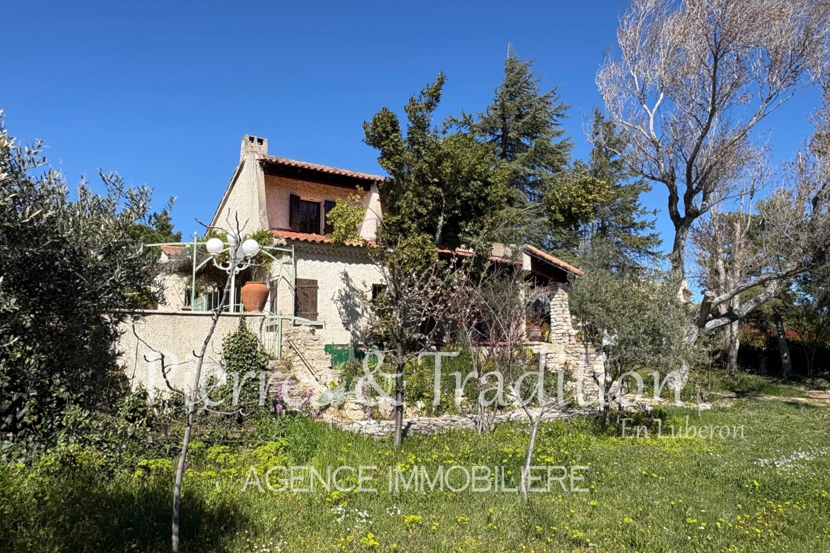 Luxury House for sale in Reillanne, 299 000 €, Photo 1