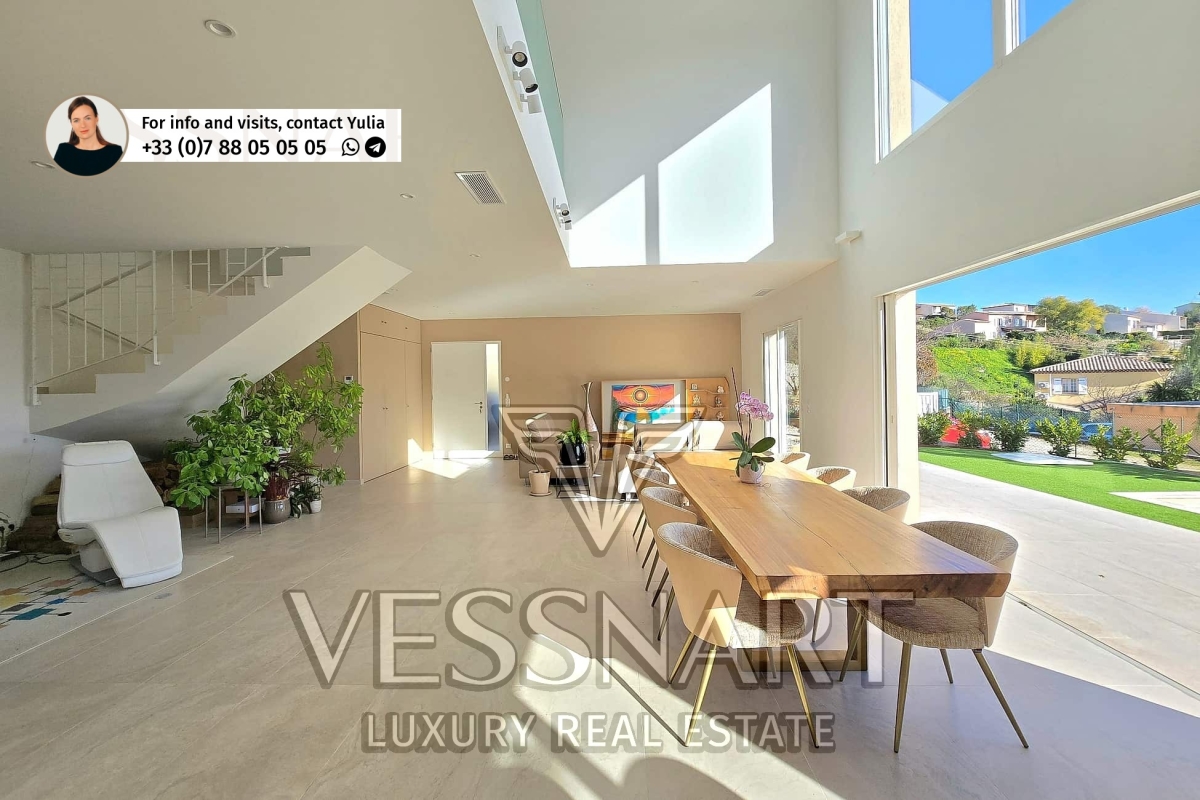 Maison de luxe à vendre à Cagnes-sur-Mer, 1 250 000 €, Photo 3