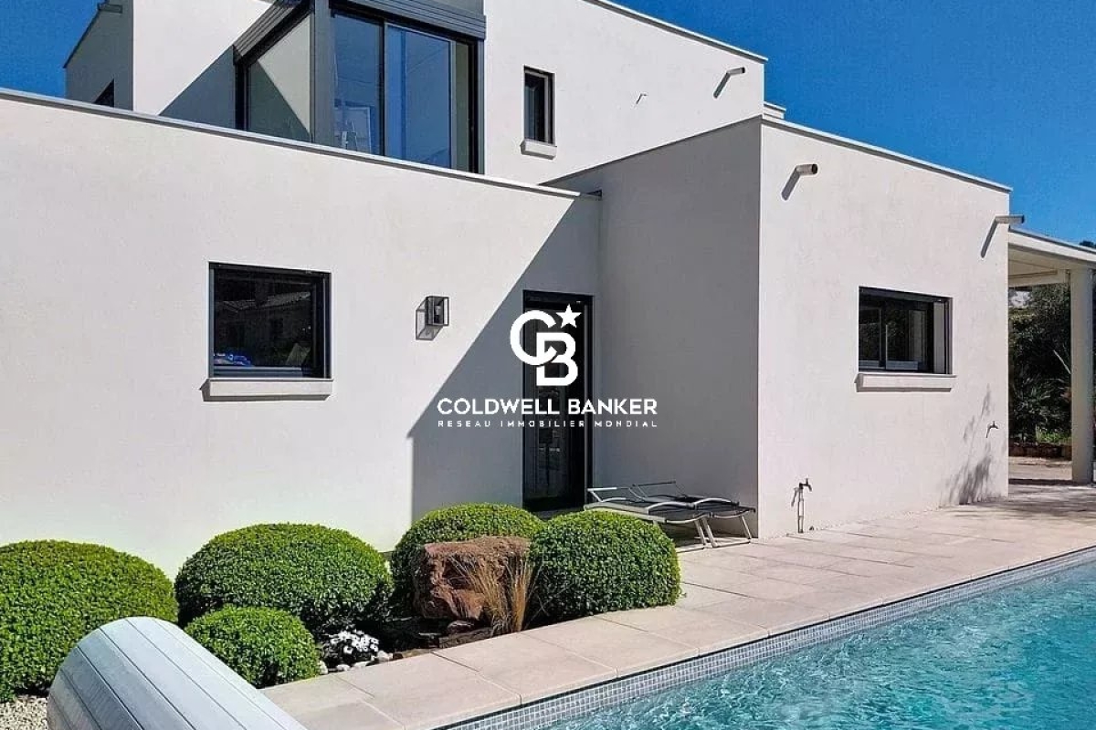 Maison de luxe à vendre à Saint-Raphaël, 1 490 000 €, Photo 3