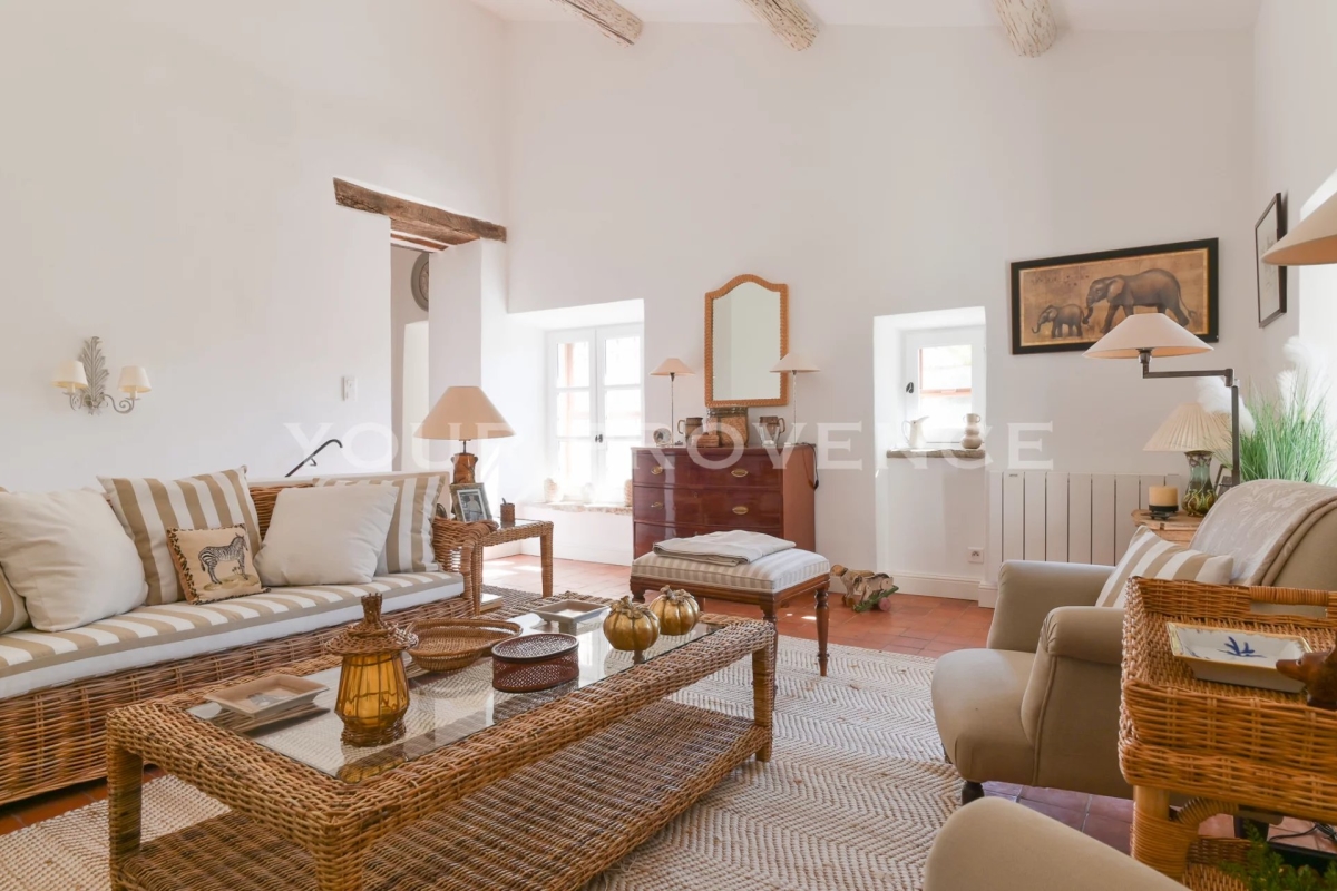 Maison de luxe à vendre à Lagnes, 650 000 €, Photo 6