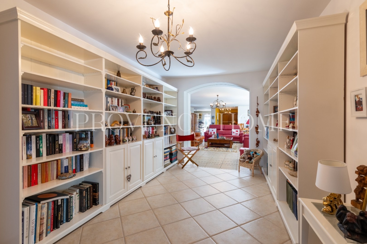 Luxury House for sale in Apt, 636 000 €, Photo 6