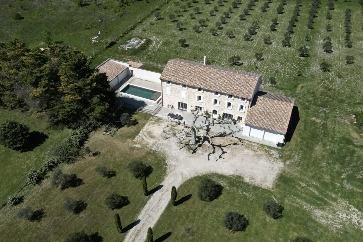 Luxury House for sale in Pernes-les-Fontaines, 2 490 000 €, Photo 2